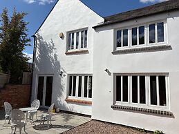 Northampton Oasis - 4 Bedroom House