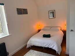 Northampton Oasis - 4 Bedroom House