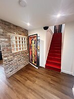 Northampton Oasis - 4 Bedroom House