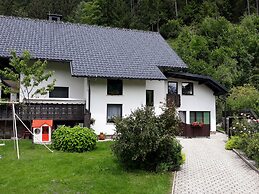 Apartments Jakelj