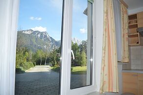 Apartments Jakelj