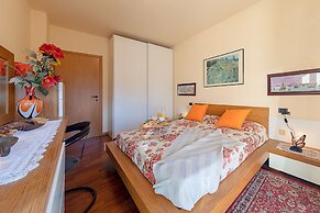 Kristall Lago 233 by Wonderful Italy