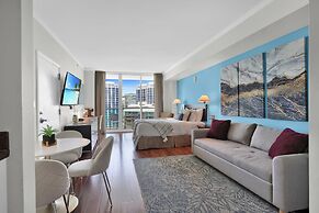 Glamorous Bay View Studio in the Grove