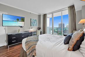 Glamorous Bay View Studio in the Grove