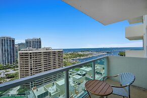 Glamorous Bay View Studio in the Grove