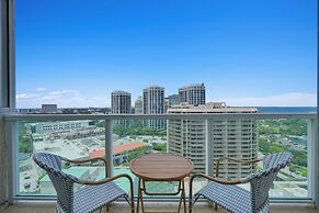 Glamorous Bay View Studio in the Grove