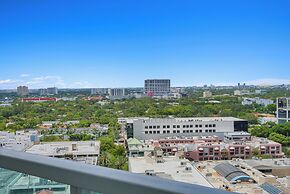 Glamorous Bay View Studio in the Grove