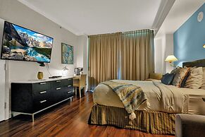 Glamorous Bay View Studio in the Grove