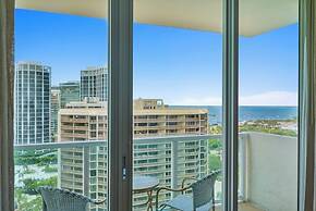 Glamorous Bay View Studio in the Grove