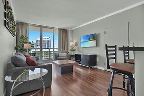 Spectacular Bay View 1bd 2baths in Grove