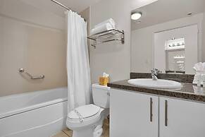 Spectacular Bay View 1bd 2baths in Grove