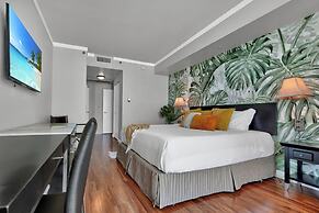 Spectacular Bay View 1bd 2baths in Grove