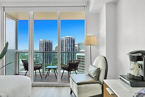 Beautiful Blue Gold Studio Ocean View