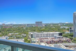 Beautiful Blue Gold Studio Ocean View