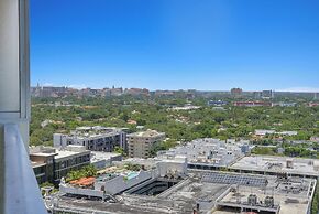 Beautiful Blue Gold Studio Ocean View