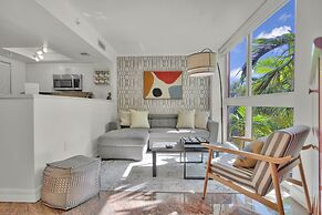 Treetop Retreat Cozy 2 Bedroom in Grove