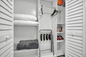 Gorgeous Spacious 2bed Bayview Apartment