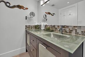 Gorgeous Spacious 2bed Bayview Apartment