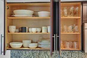 Gorgeous Spacious 2bed Bayview Apartment