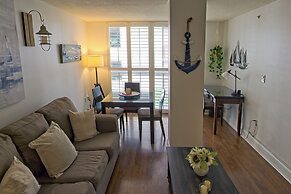 1 Bedroom Steps to Marina and CocoWalk