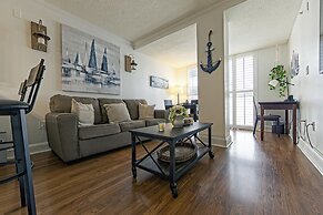 1 Bedroom Steps to Marina and CocoWalk