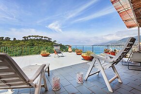 Stunning Sea View Apartment in Camogli