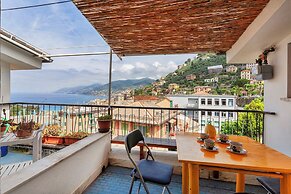 Stunning Sea View Apartment in Camogli