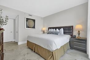 Modern Bay View with Free Parking