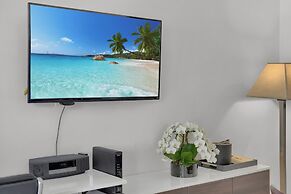 Modern Bay View with Free Parking