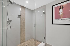 Modern Bay View with Free Parking