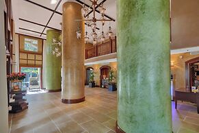 Relaxing Condo with Free Parking