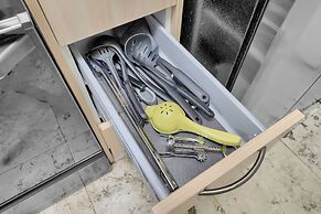 Relaxing Condo with Free Parking