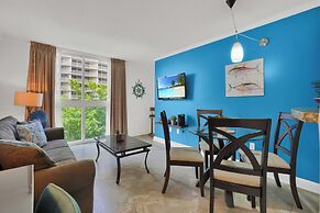 Relaxing Condo with Free Parking