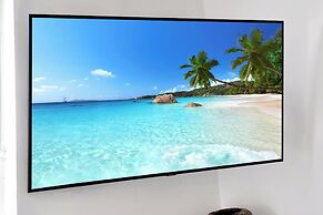 Ocean View 2 Bedroom in Coconut Grove