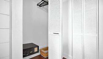 Ocean View 2 Bedroom in Coconut Grove