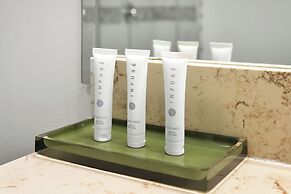 Ocean View 2 Bedroom in Coconut Grove