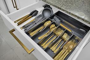 Zeus Sanctuary in Brickell Miami