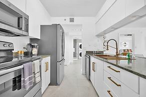 Zeus Sanctuary in Brickell Miami