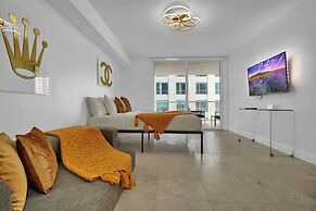 Zeus Sanctuary in Brickell Miami