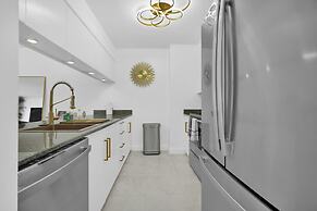 Zeus Sanctuary in Brickell Miami