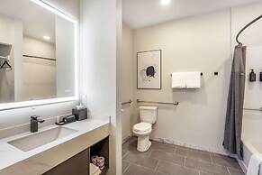 The Valor, Ascend Hotel Collection