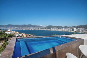 LUXO Villa Acapulco Zona Brisas Guitarrón