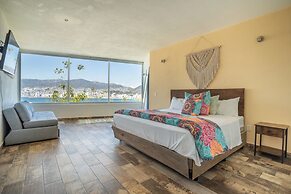 LUXO Villa Acapulco Zona Brisas Guitarrón