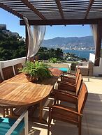 LUXO Villa Acapulco Zona Brisas Guitarrón