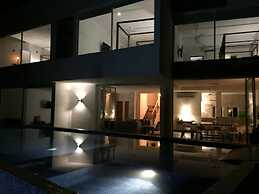 LUXO Villa Acapulco Zona Brisas Guitarrón