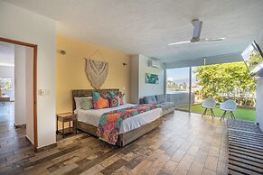 LUXO Villa Acapulco Zona Brisas Guitarrón