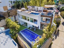 LUXO Villa Acapulco Zona Brisas Guitarrón