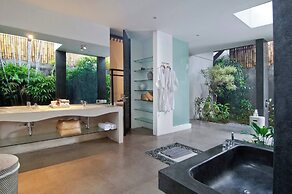 Bestseller Modern 2br Villa In Heart Of Seminyak