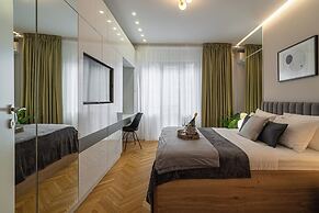 HOLT Rossetti Residences - Exclusive Urban Lofts