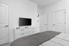 Modern Clean Design Near Disney Top Resort